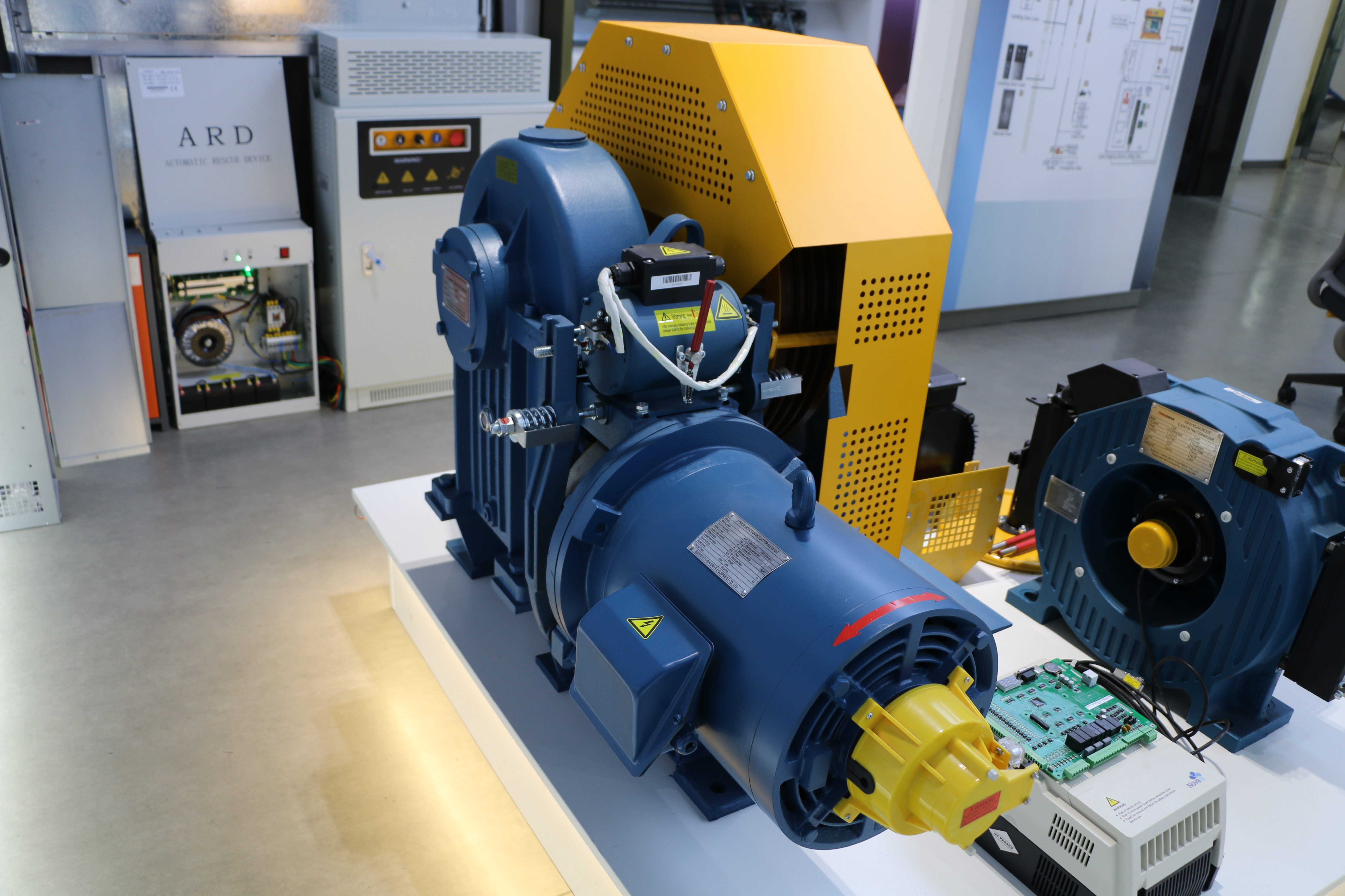 Traction Machine